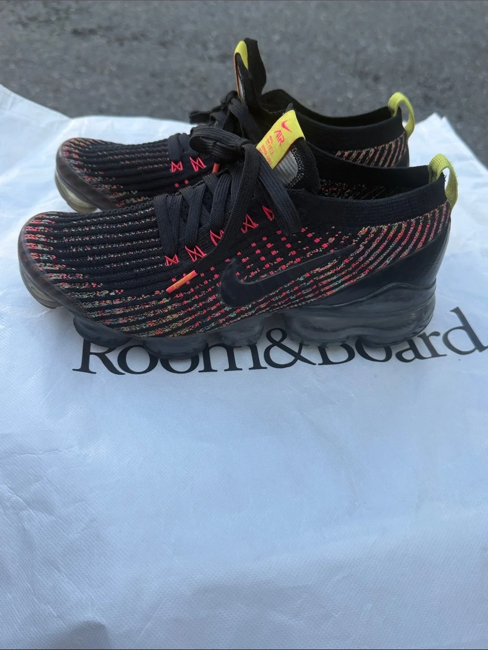 Nike flexible flyknit